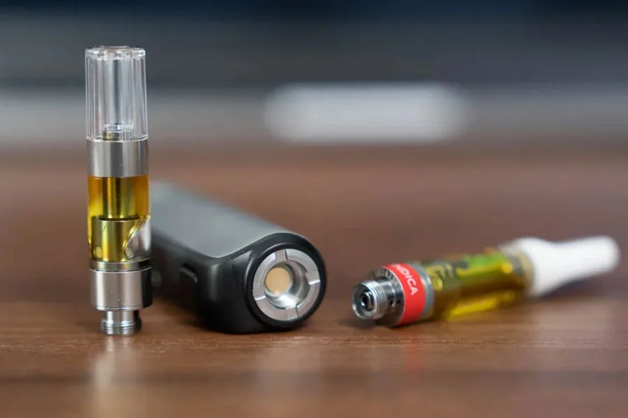 Flying Horse vape cartridge close-up